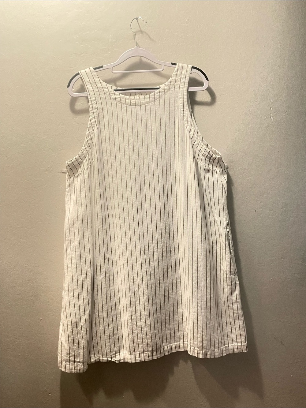 Women’s White Ribbed Knit Sleeveless Dress made by One Day Size Large